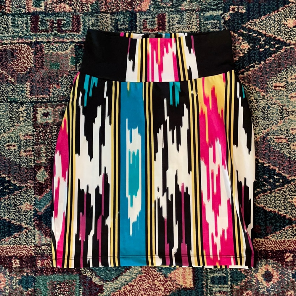 Material Girl stretchy mini skirt